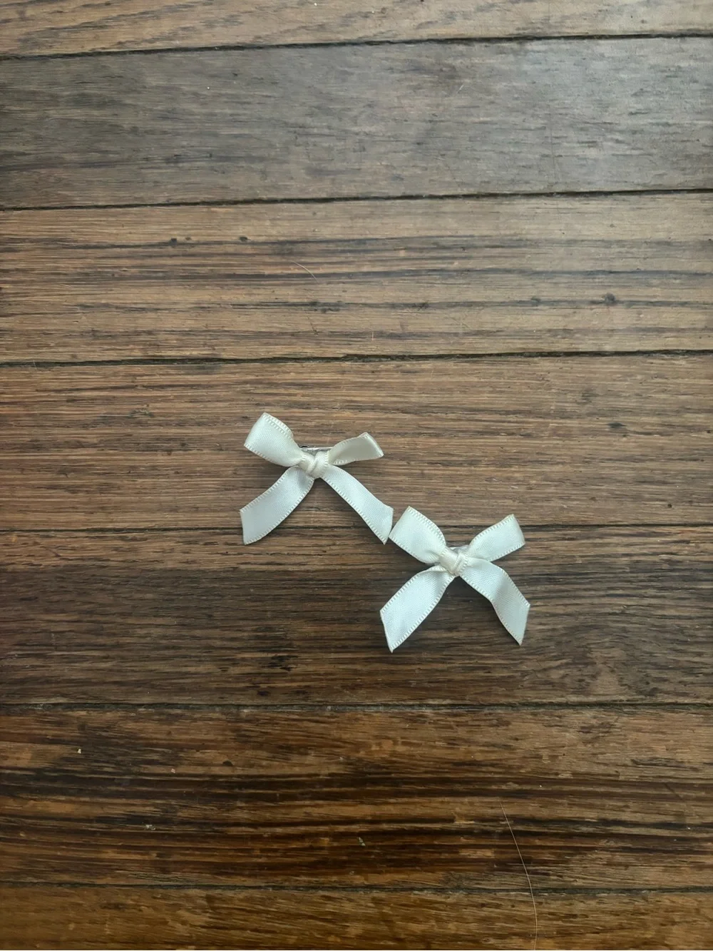 bow hair clips